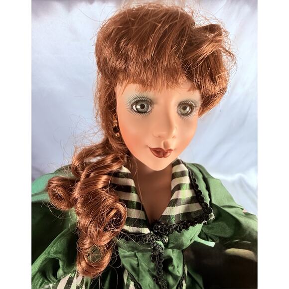 Vintage Franklin Heirloom Porcelain Doll Colleen Green Dress Ireland - Picture 10 of 16